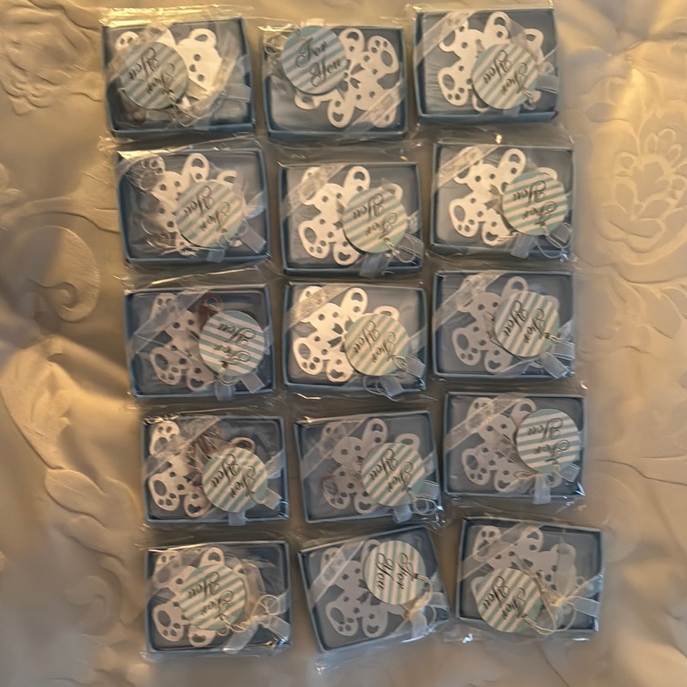 Baby Shower Favor Boxes - Blue and White
With cut out bear bookmark with tassel